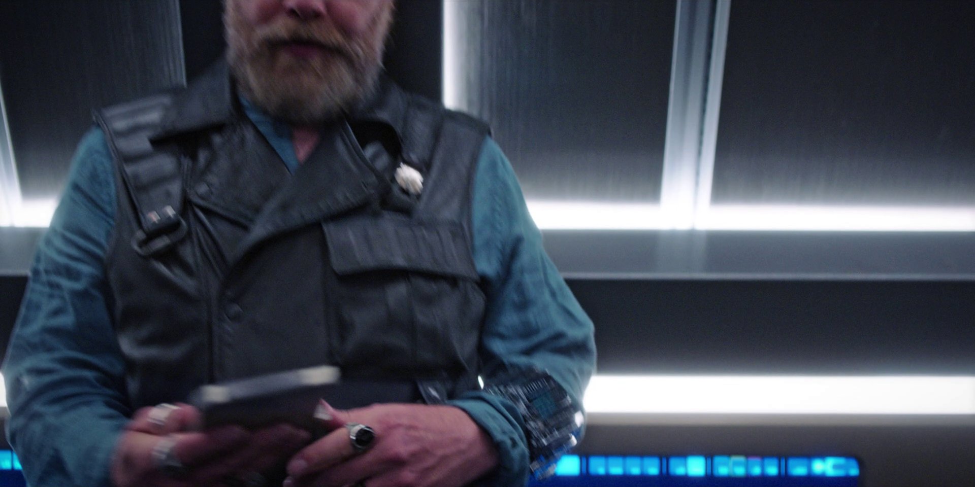 extant_StarTrekDiscovery_1x07-MagicToMakeTheSanestManGoMad_4093.jpg