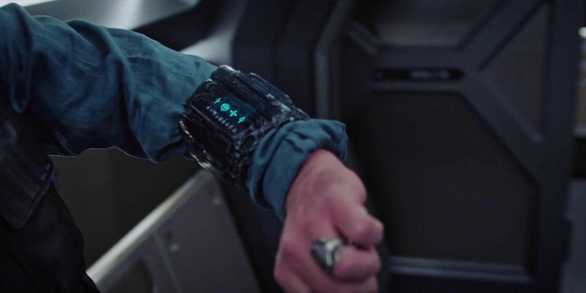 extant_StarTrekDiscovery_1x07-MagicToMakeTheSanestManGoMad_4124.jpg