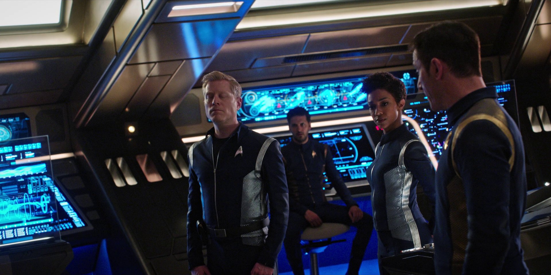 extant_StarTrekDiscovery_1x07-MagicToMakeTheSanestManGoMad_4249.jpg