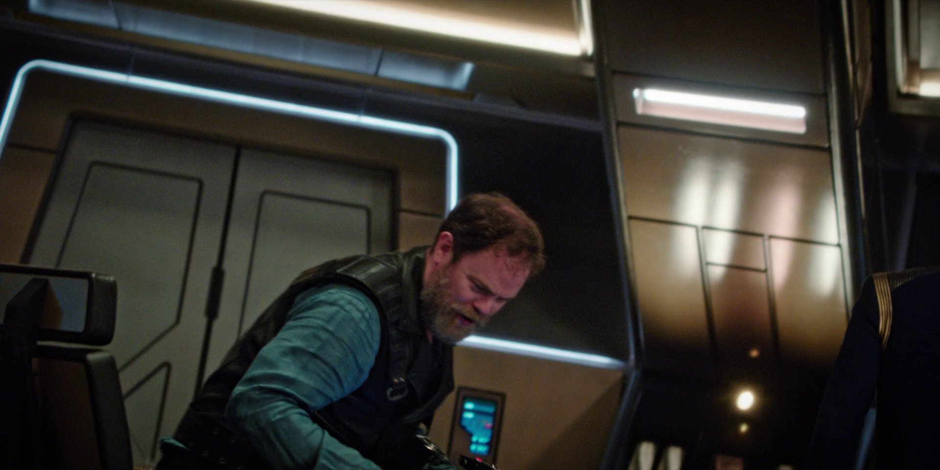 extant_StarTrekDiscovery_1x07-MagicToMakeTheSanestManGoMad_4323.jpg