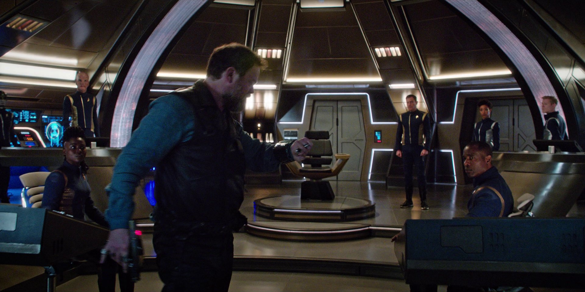 extant_StarTrekDiscovery_1x07-MagicToMakeTheSanestManGoMad_4373.jpg