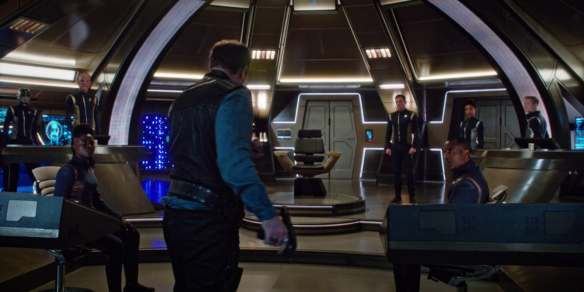 extant_StarTrekDiscovery_1x07-MagicToMakeTheSanestManGoMad_4374.jpg
