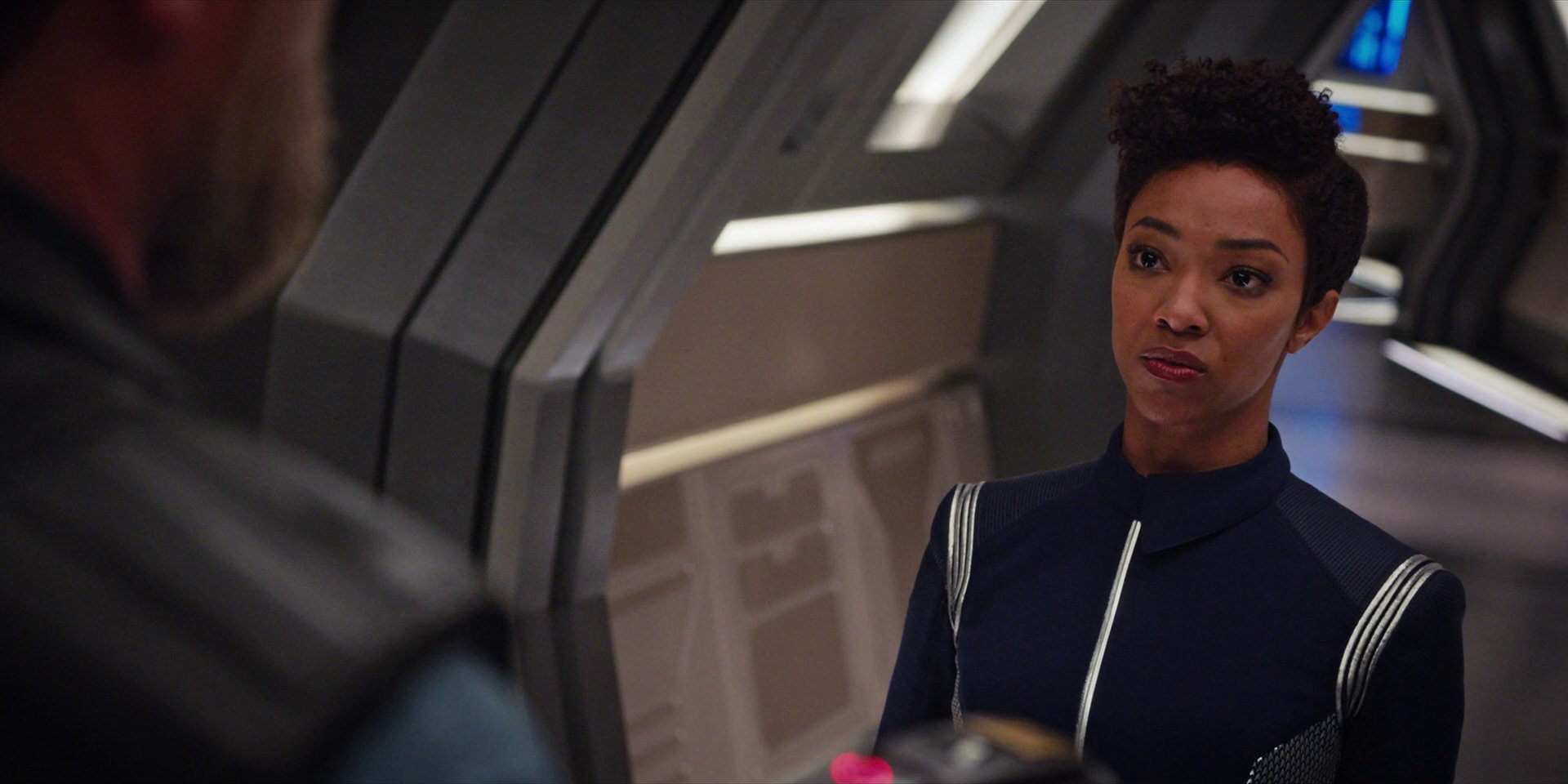extant_StarTrekDiscovery_1x07-MagicToMakeTheSanestManGoMad_4503.jpg