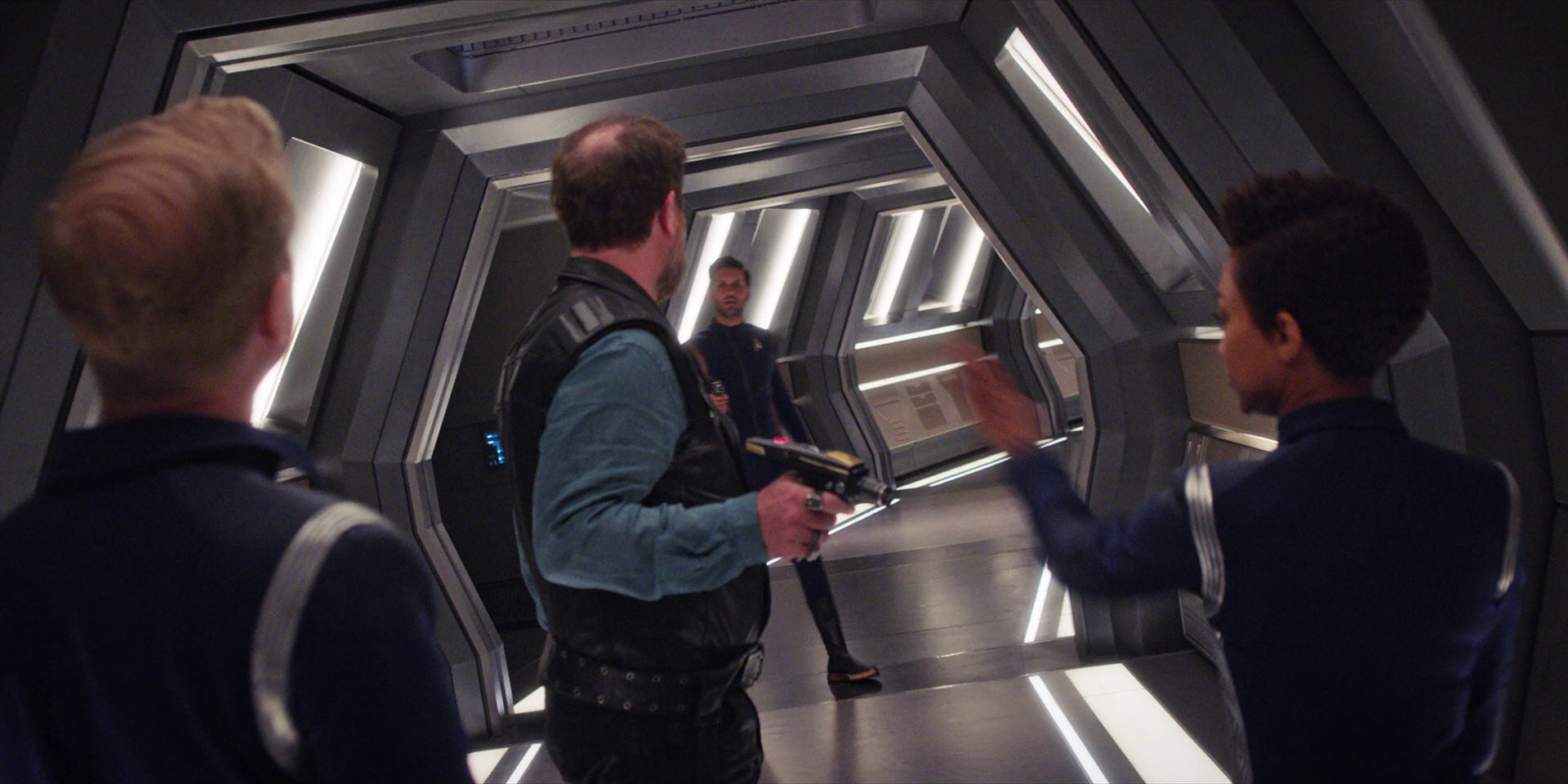 extant_StarTrekDiscovery_1x07-MagicToMakeTheSanestManGoMad_4508.jpg