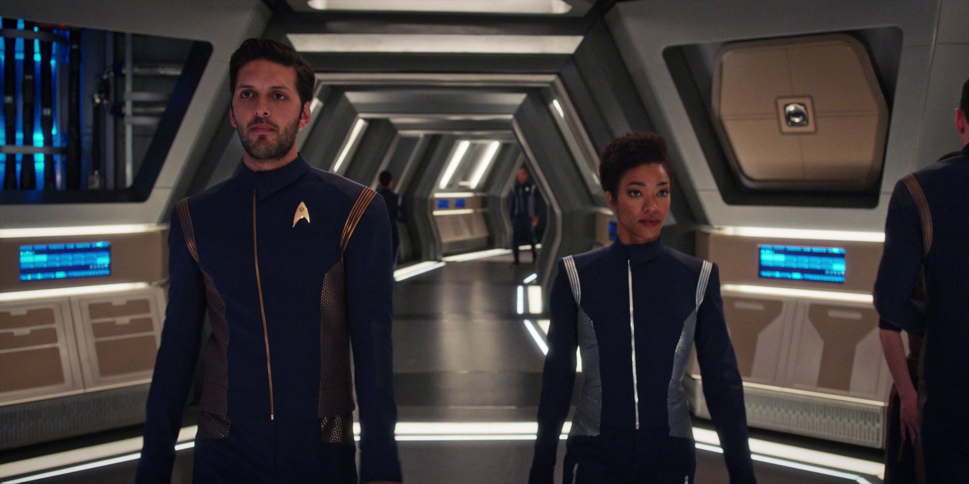 extant_StarTrekDiscovery_1x07-MagicToMakeTheSanestManGoMad_4844.jpg