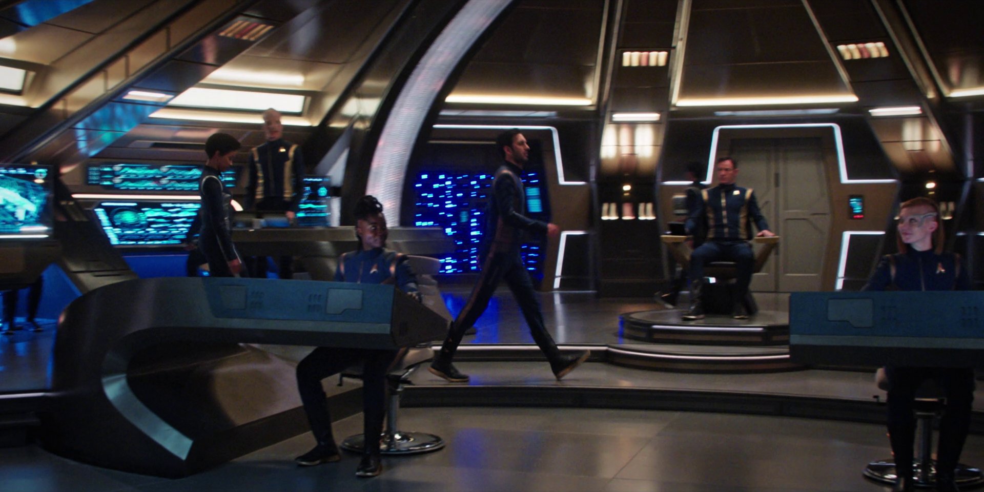 extant_StarTrekDiscovery_1x07-MagicToMakeTheSanestManGoMad_5020.jpg
