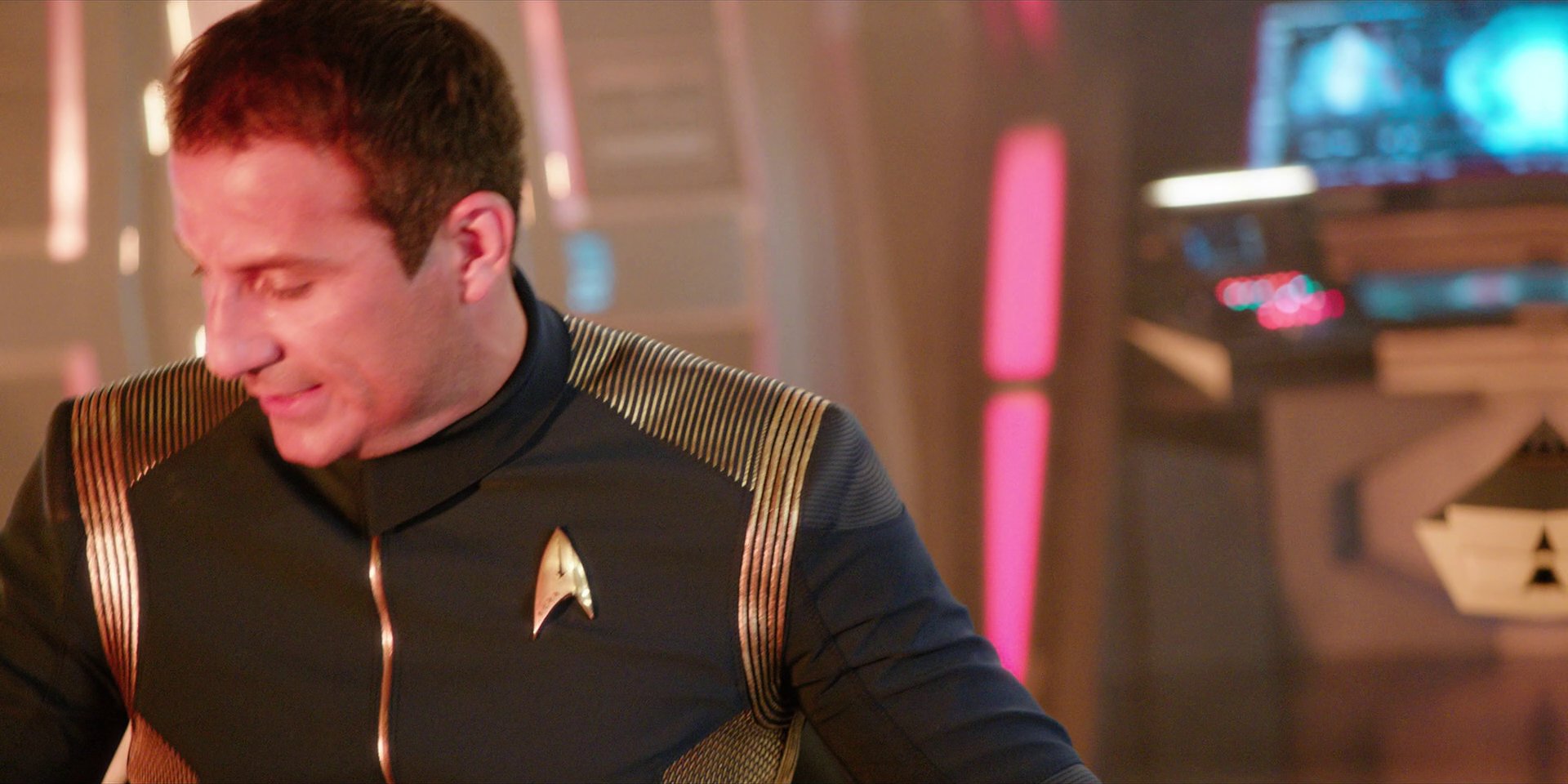 extant_StarTrekDiscovery_1x08-SiVisPacemParaBellum_0288.jpg