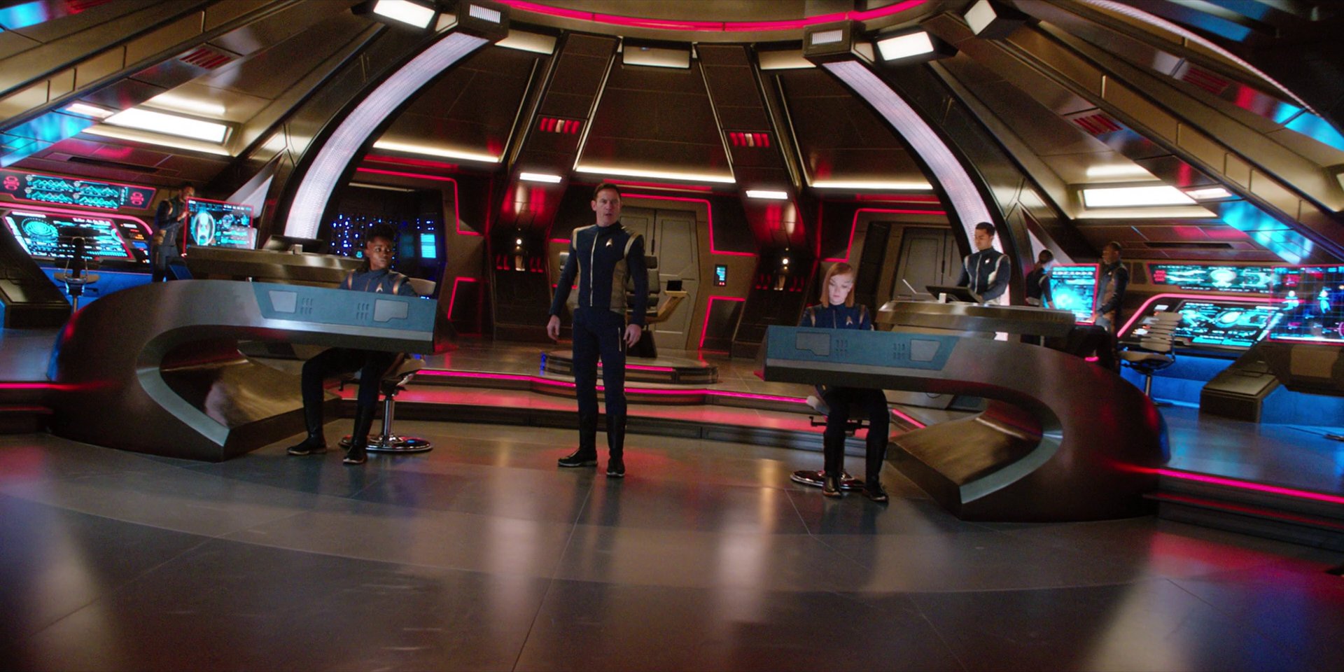 extant_StarTrekDiscovery_1x08-SiVisPacemParaBellum_0378.jpg