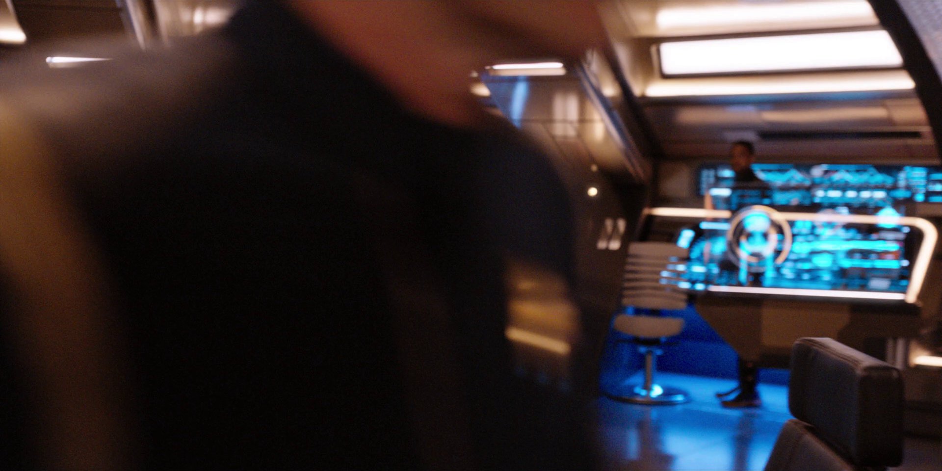 extant_StarTrekDiscovery_1x08-SiVisPacemParaBellum_0572.jpg