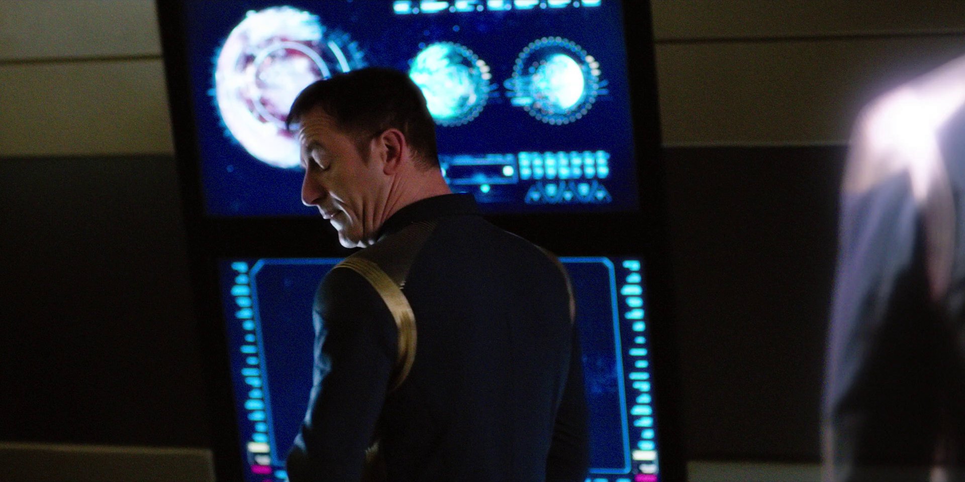 extant_StarTrekDiscovery_1x08-SiVisPacemParaBellum_0695.jpg
