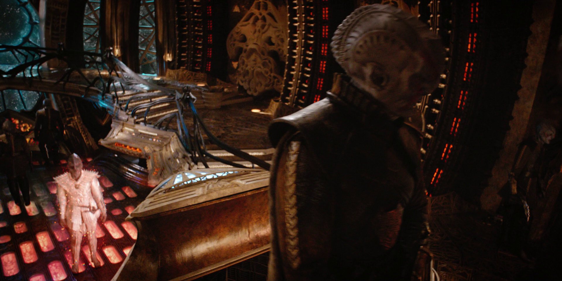 extant_StarTrekDiscovery_1x08-SiVisPacemParaBellum_1085.jpg