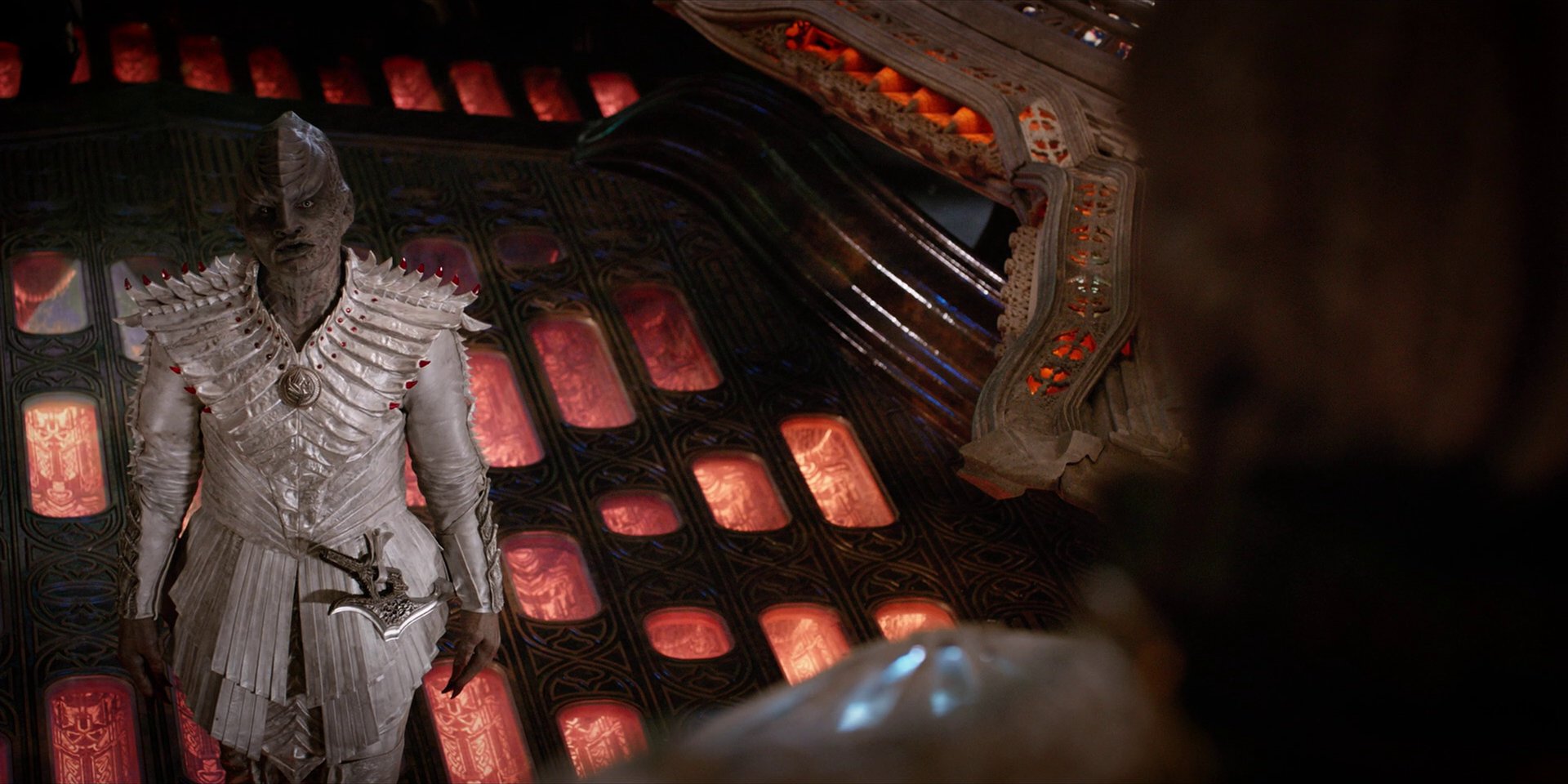 extant_StarTrekDiscovery_1x08-SiVisPacemParaBellum_1106.jpg