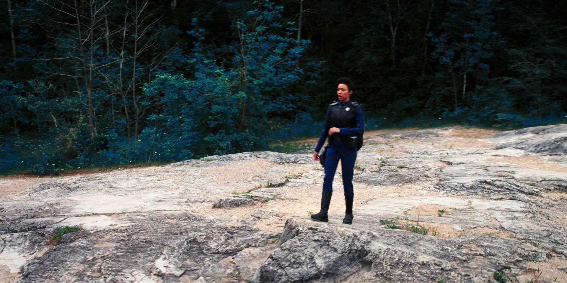 extant_StarTrekDiscovery_1x08-SiVisPacemParaBellum_3127.jpg