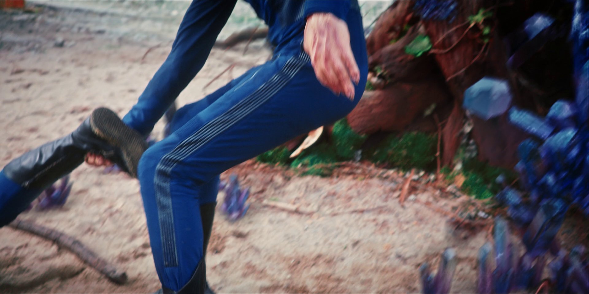 extant_StarTrekDiscovery_1x08-SiVisPacemParaBellum_3421.jpg