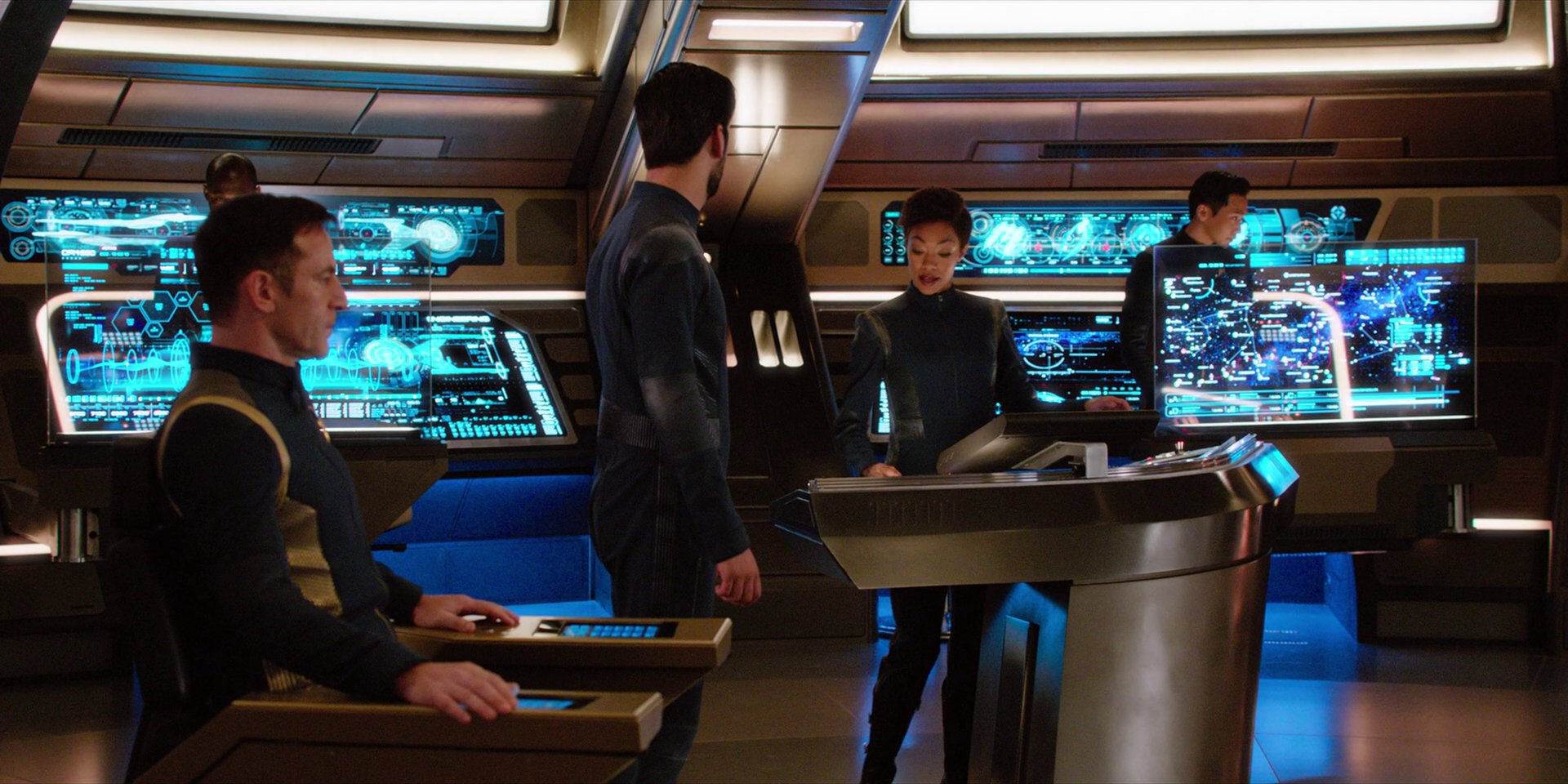 extant_StarTrekDiscovery_1x08-SiVisPacemParaBellum_4258.jpg