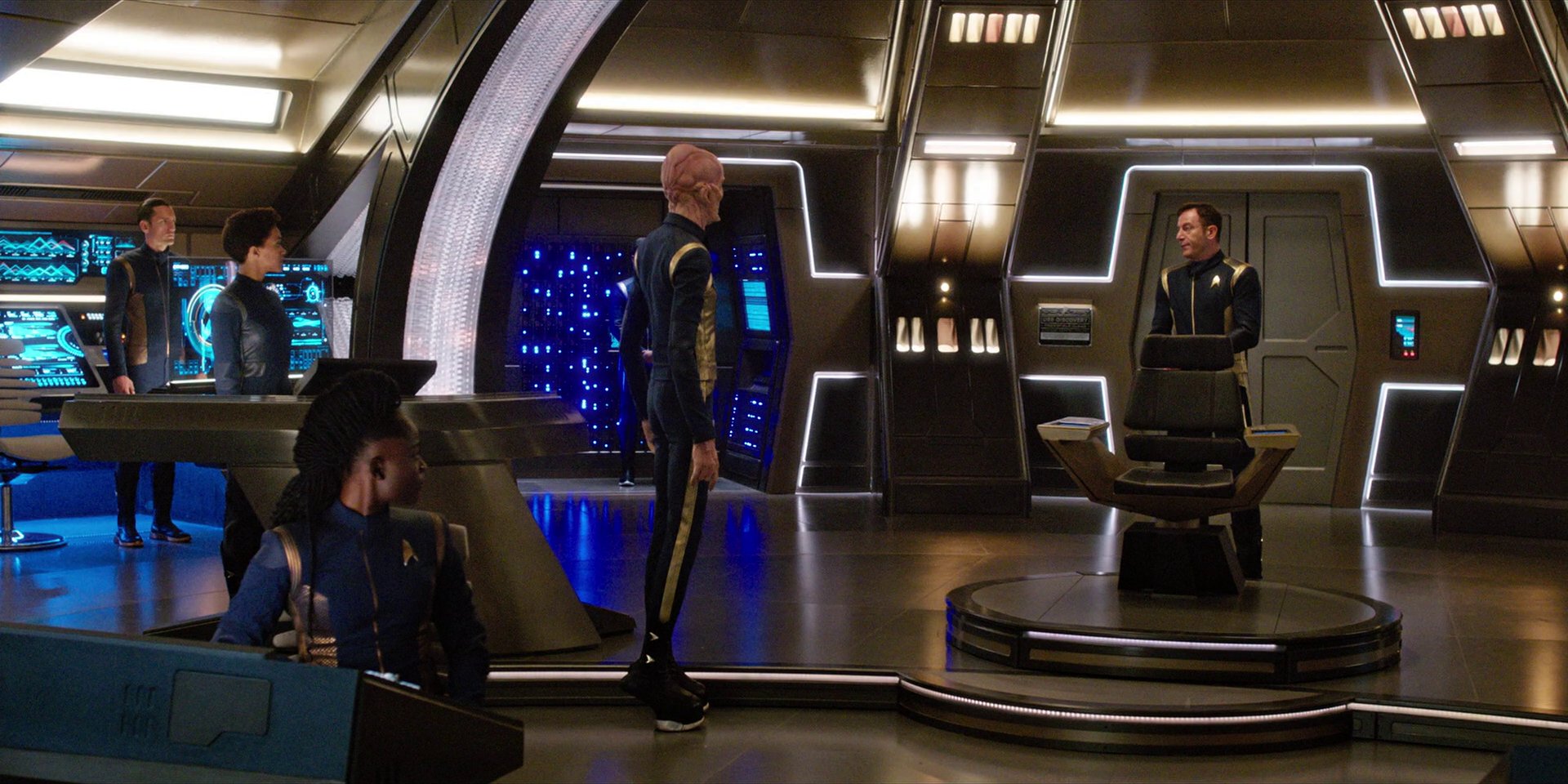 extant_StarTrekDiscovery_1x09-IntoTheForestIGo_0337.jpg