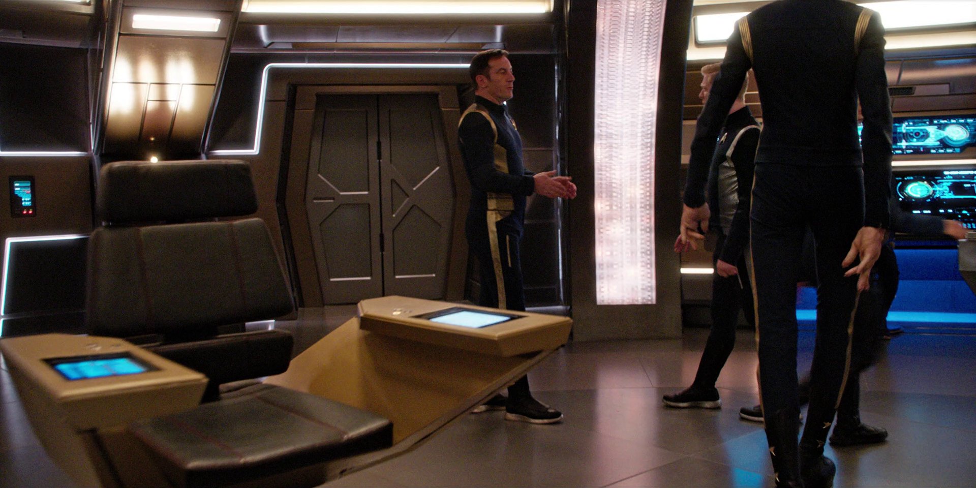 extant_StarTrekDiscovery_1x09-IntoTheForestIGo_0381.jpg