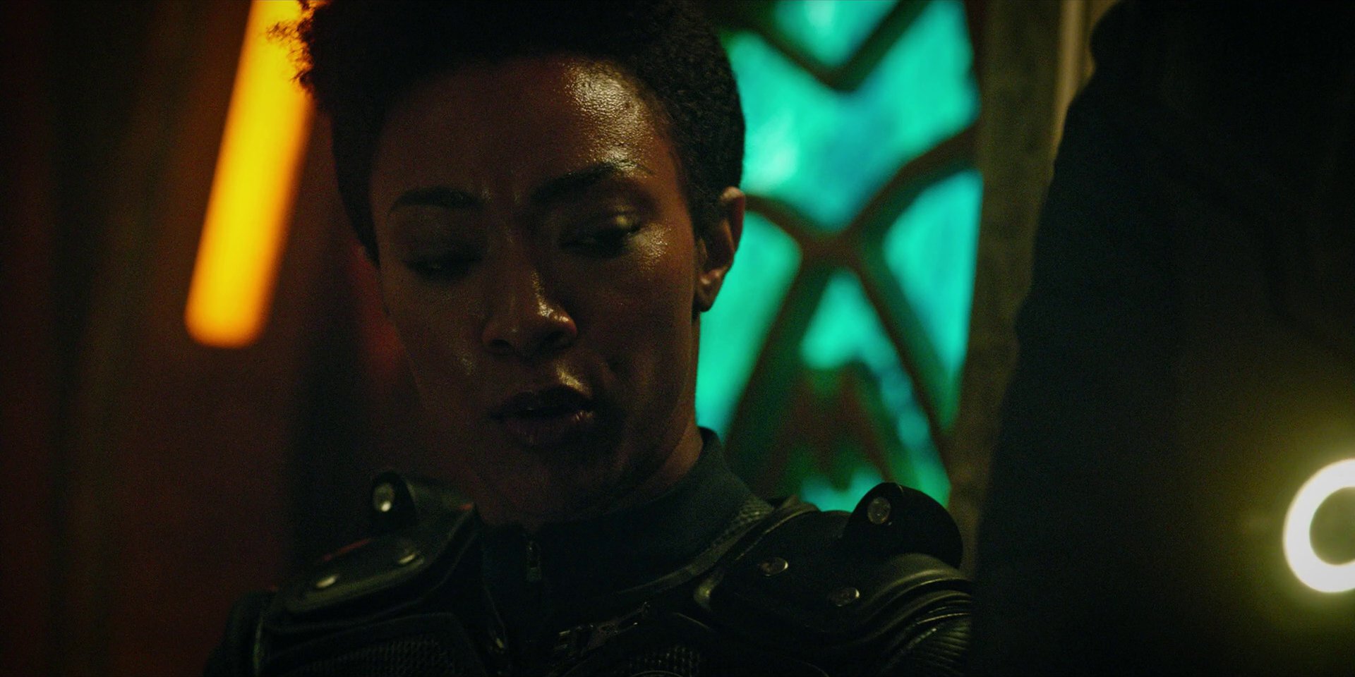 extant_StarTrekDiscovery_1x09-IntoTheForestIGo_1909.jpg