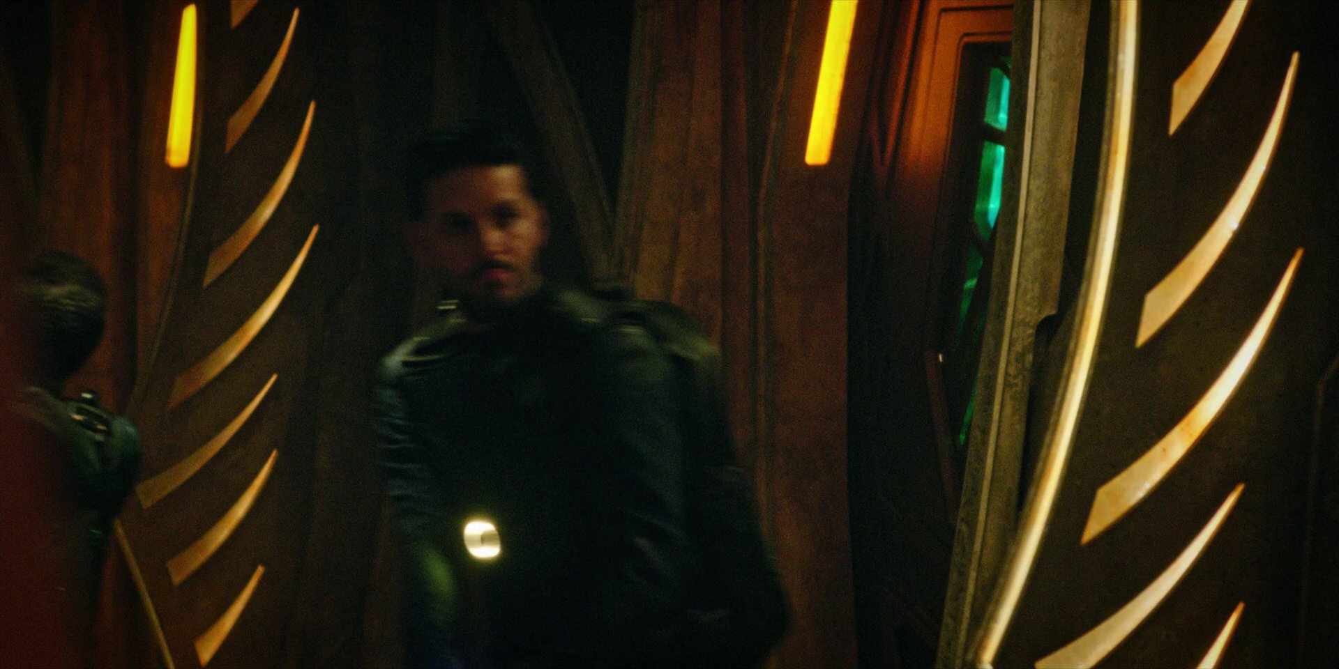 extant_StarTrekDiscovery_1x09-IntoTheForestIGo_1921.jpg