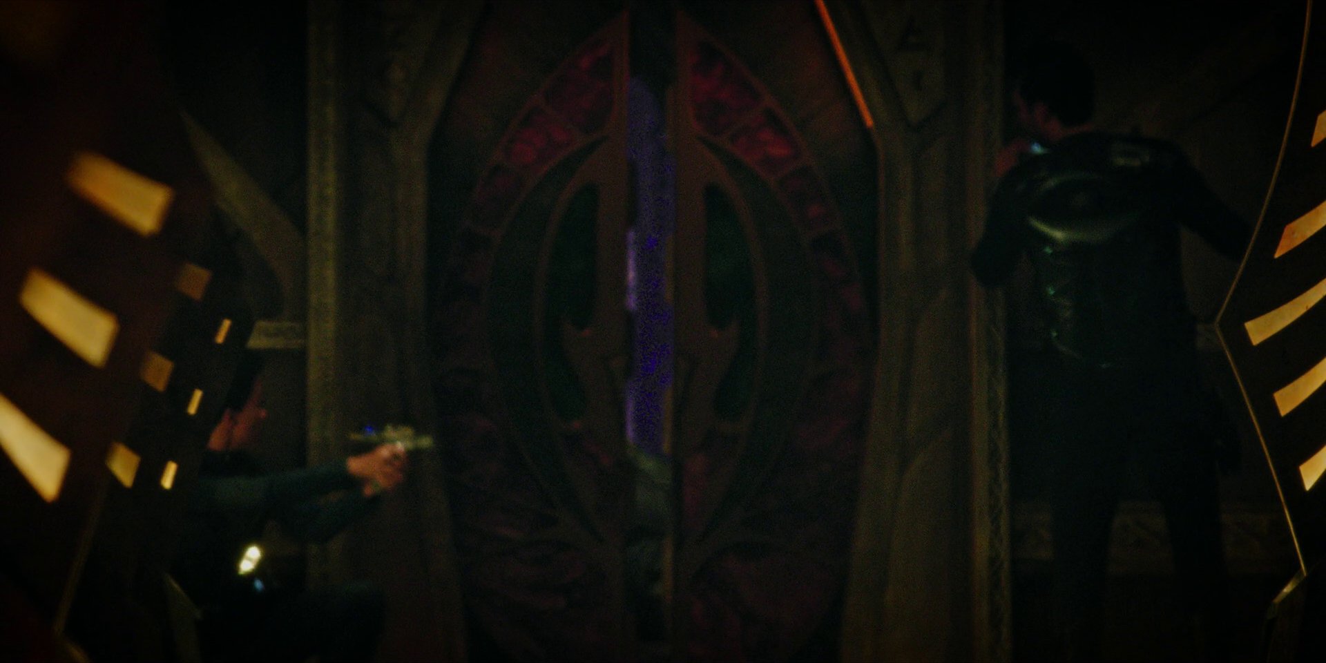 extant_StarTrekDiscovery_1x09-IntoTheForestIGo_1983.jpg