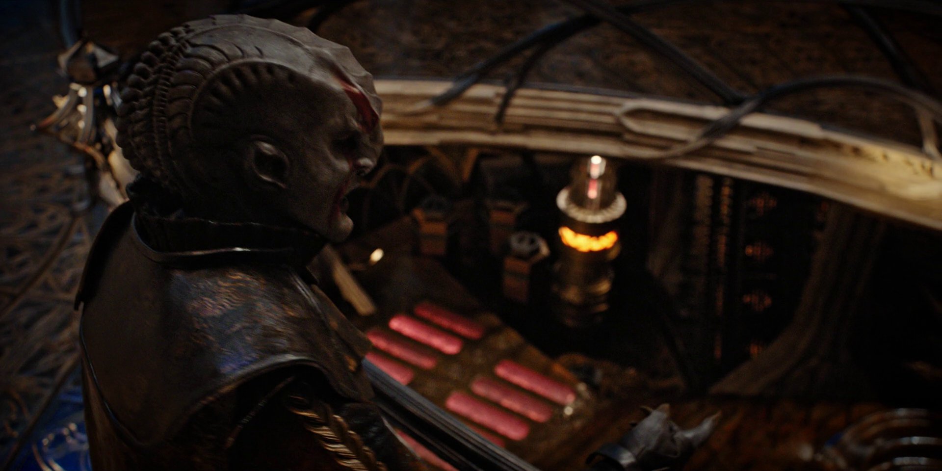 extant_StarTrekDiscovery_1x09-IntoTheForestIGo_2440.jpg