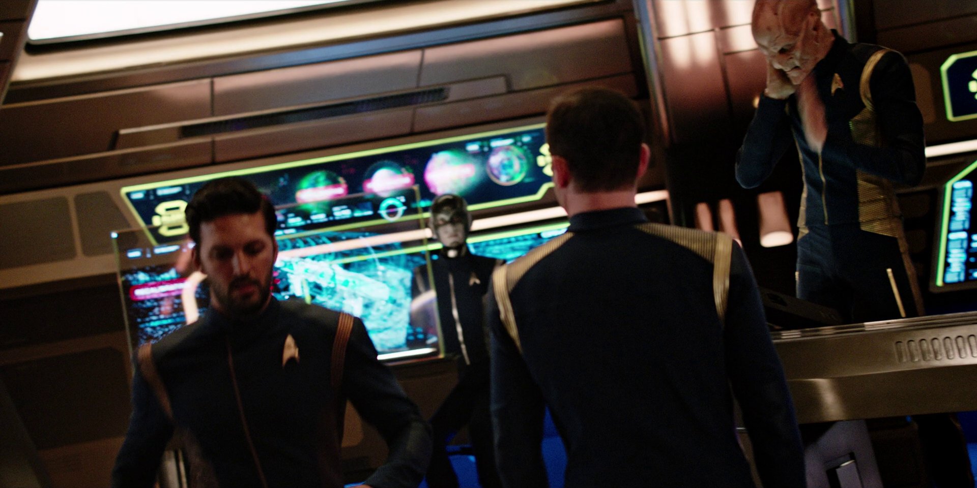 extant_StarTrekDiscovery_1x10-DespiteYourself_0254.jpg