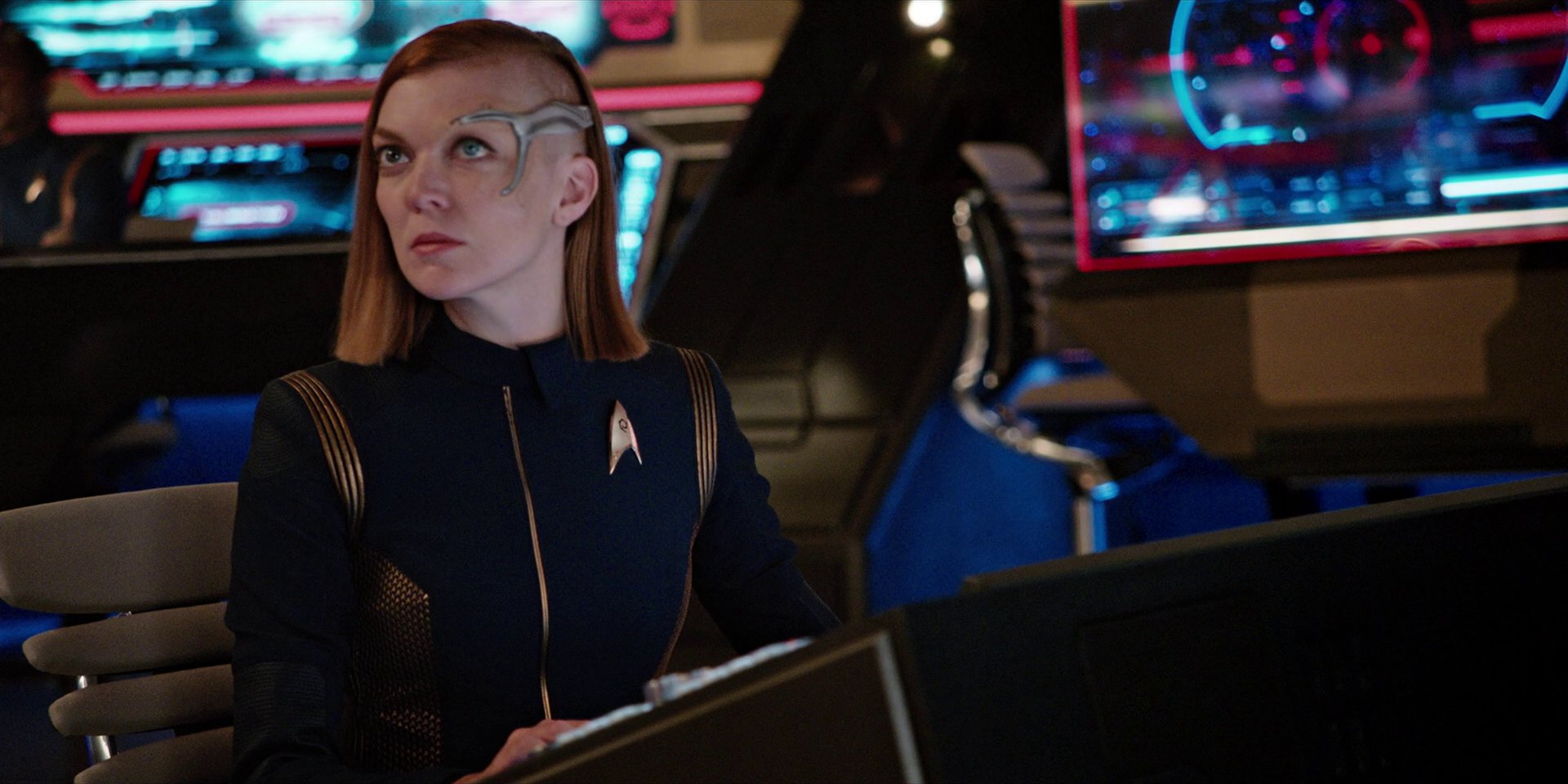 extant_StarTrekDiscovery_1x10-DespiteYourself_0350.jpg