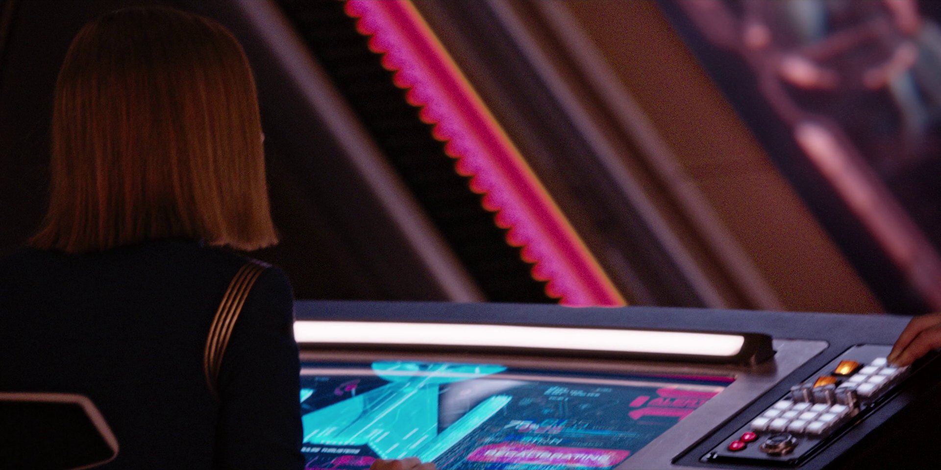 extant_StarTrekDiscovery_1x10-DespiteYourself_0396.jpg
