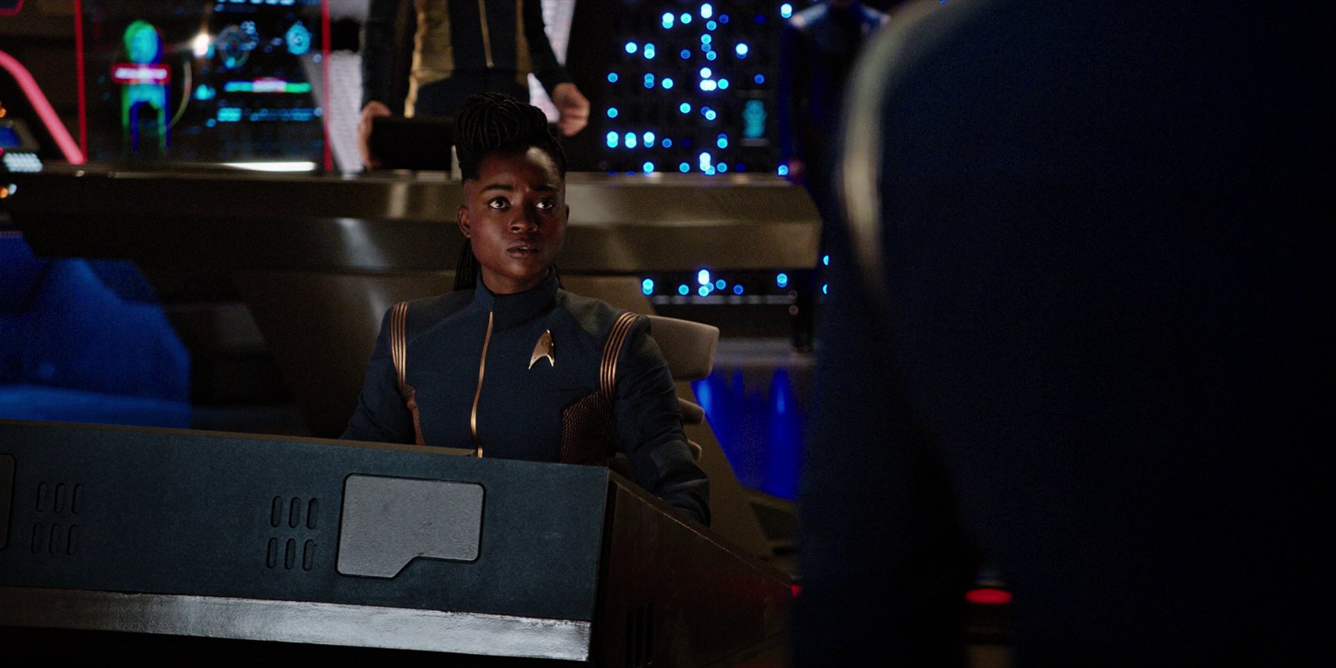 extant_StarTrekDiscovery_1x10-DespiteYourself_0446.jpg