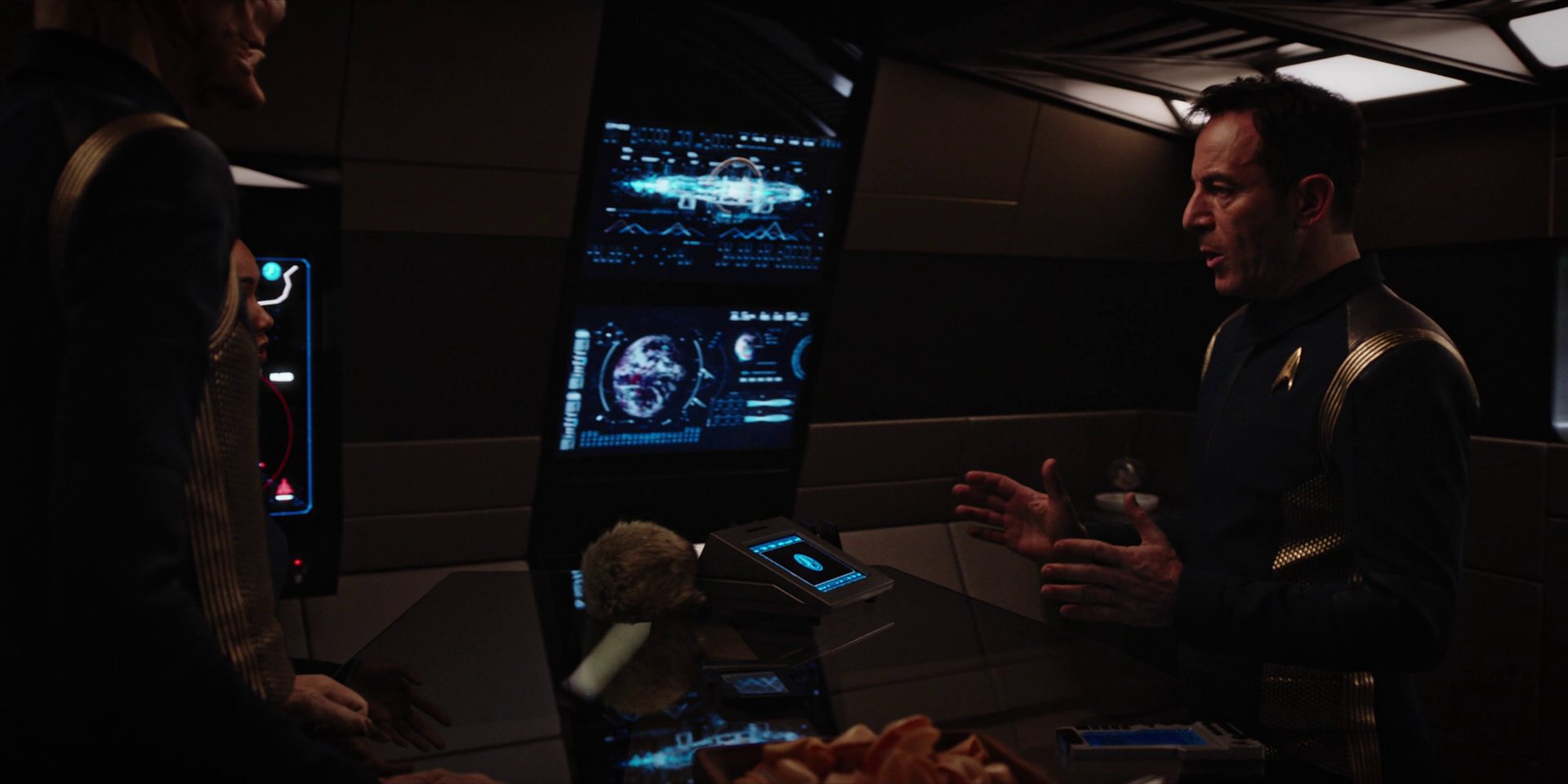 extant_StarTrekDiscovery_1x10-DespiteYourself_0739.jpg