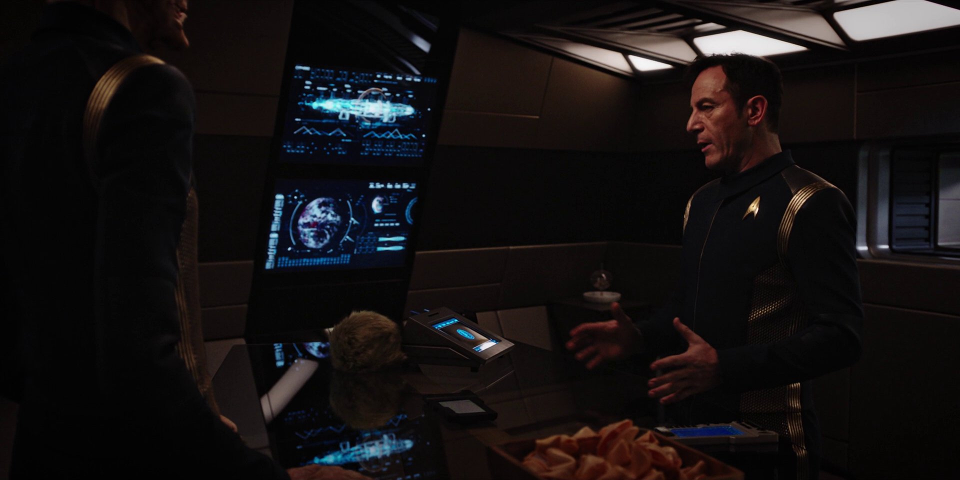 extant_StarTrekDiscovery_1x10-DespiteYourself_0741.jpg