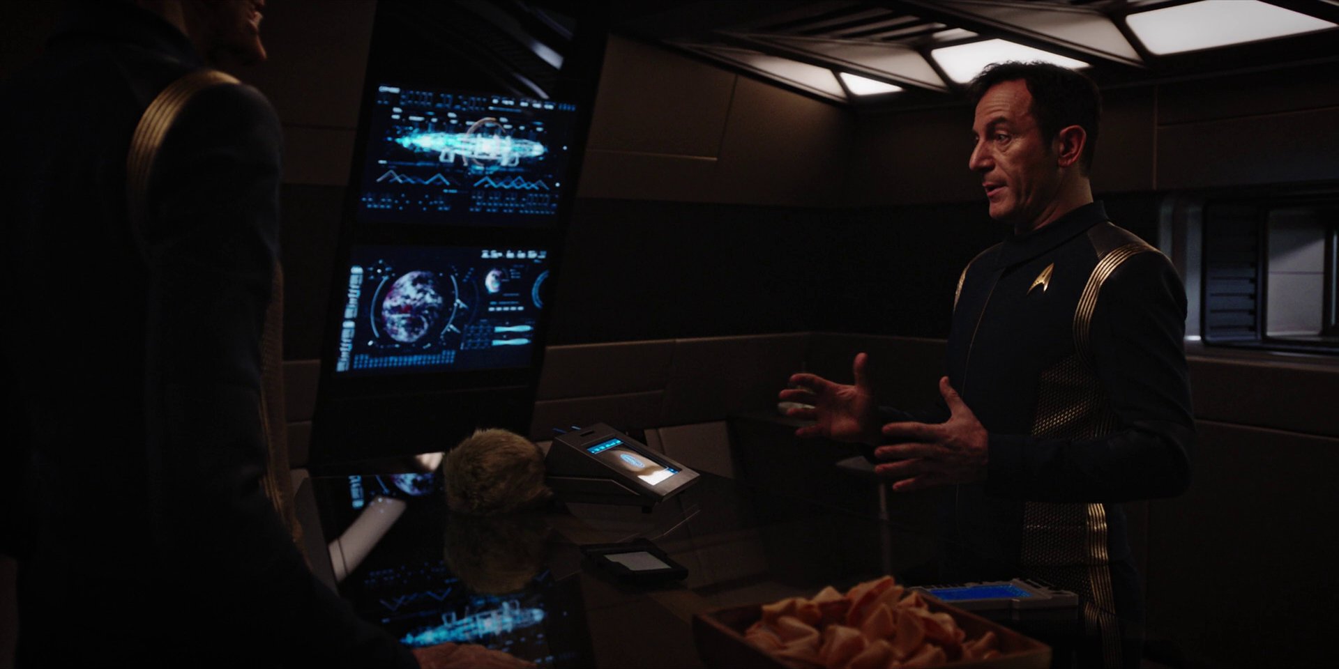 extant_StarTrekDiscovery_1x10-DespiteYourself_0742.jpg