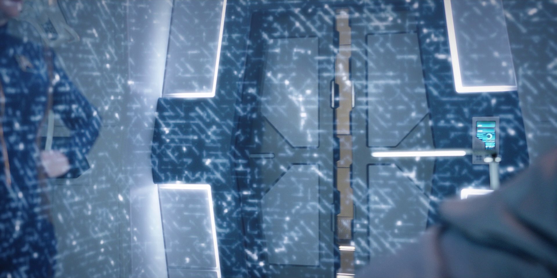 extant_StarTrekDiscovery_1x10-DespiteYourself_0909.jpg