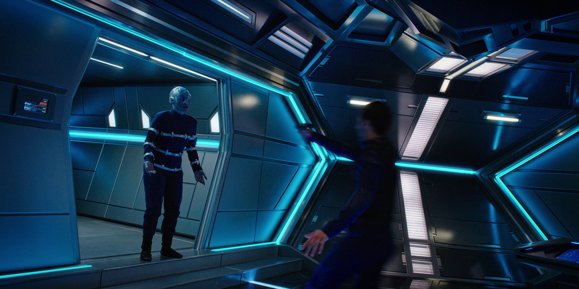 extant_StarTrekDiscovery_1x10-DespiteYourself_1714.jpg