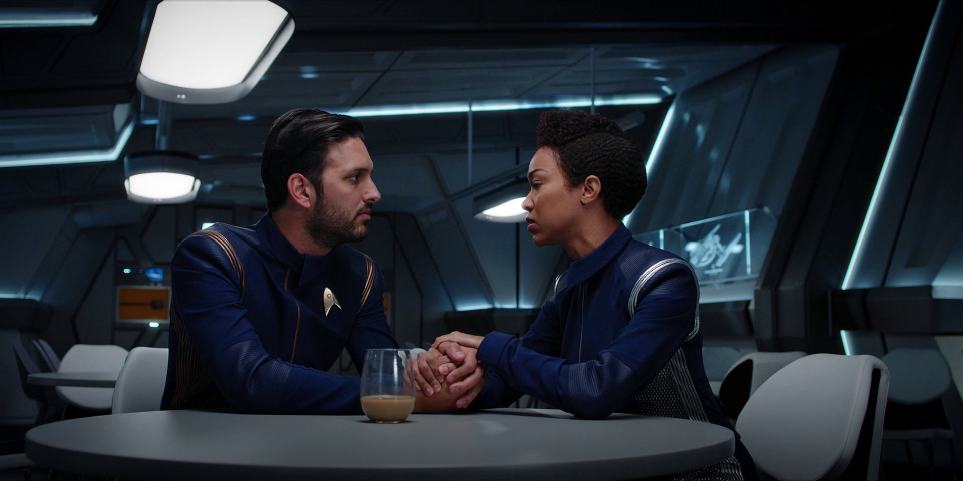 extant_StarTrekDiscovery_1x10-DespiteYourself_1995.jpg