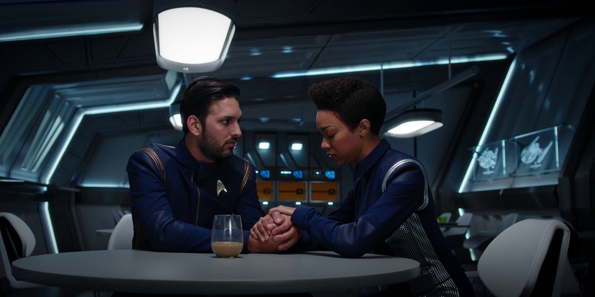 extant_StarTrekDiscovery_1x10-DespiteYourself_2003.jpg