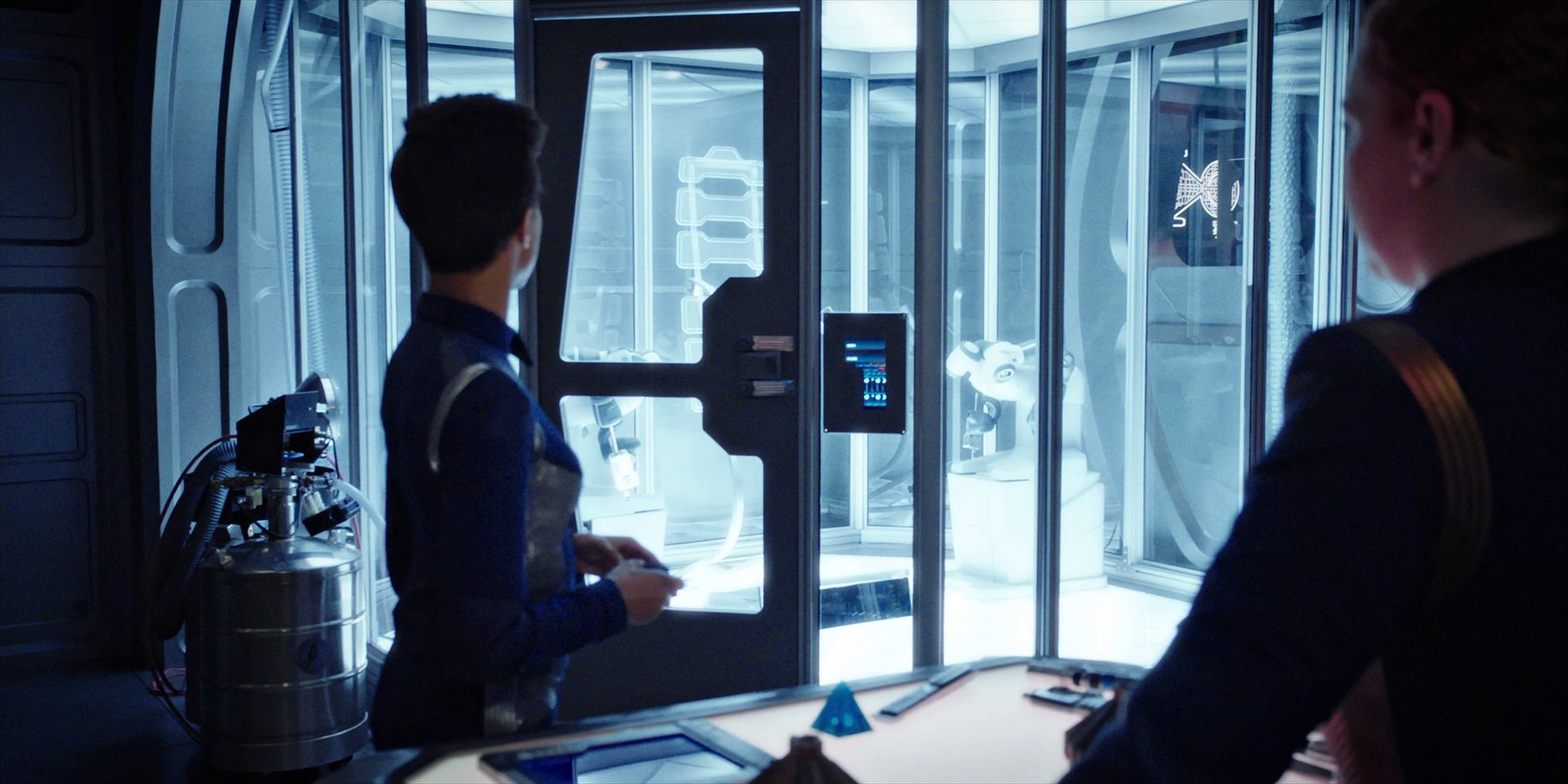 extant_StarTrekDiscovery_1x10-DespiteYourself_2137.jpg