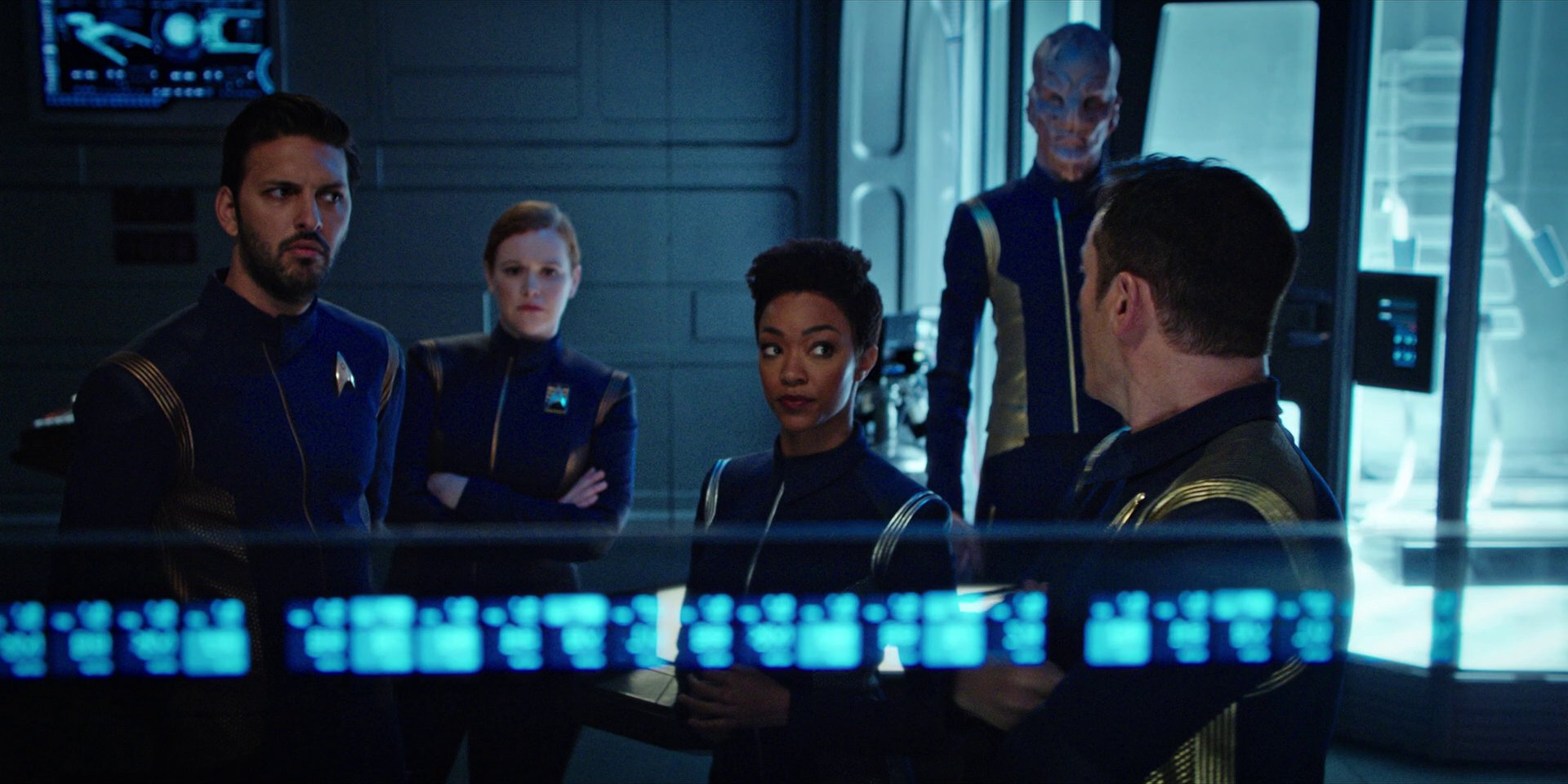 extant_StarTrekDiscovery_1x10-DespiteYourself_2314.jpg