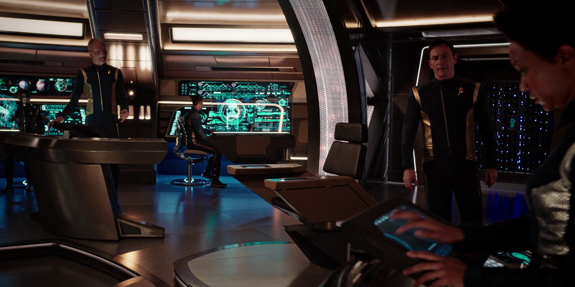 extant_StarTrekDiscovery_1x10-DespiteYourself_2386.jpg