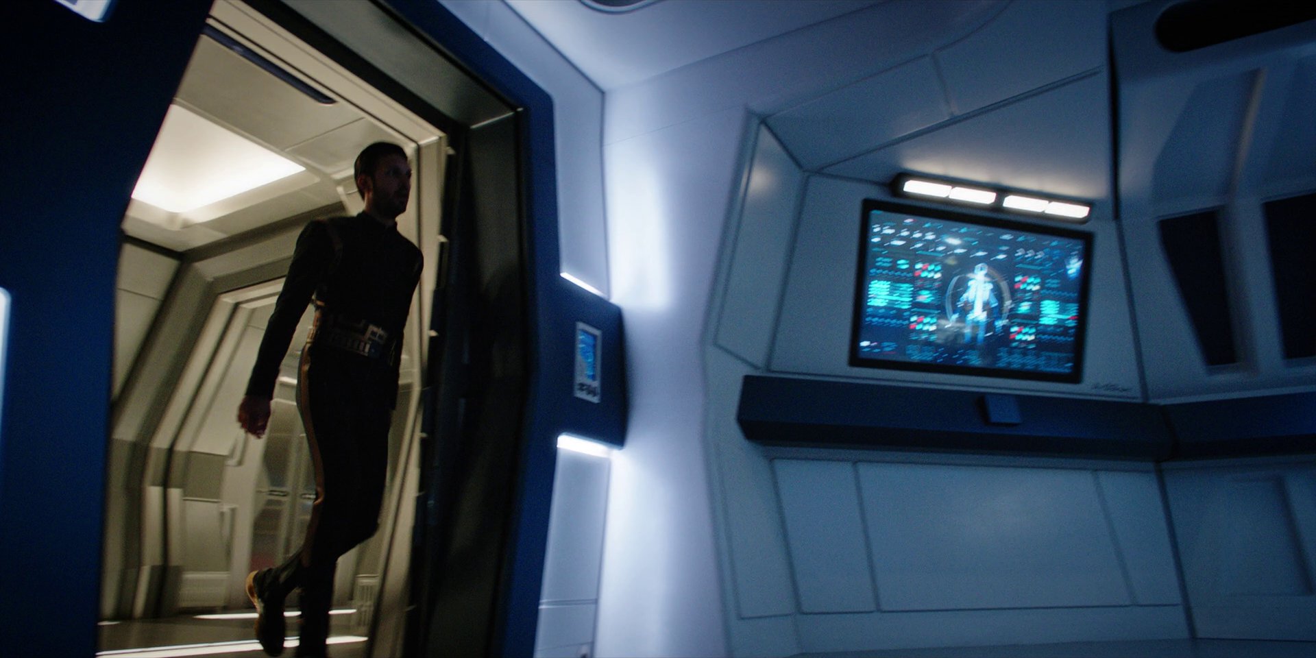 extant_StarTrekDiscovery_1x10-DespiteYourself_3948.jpg