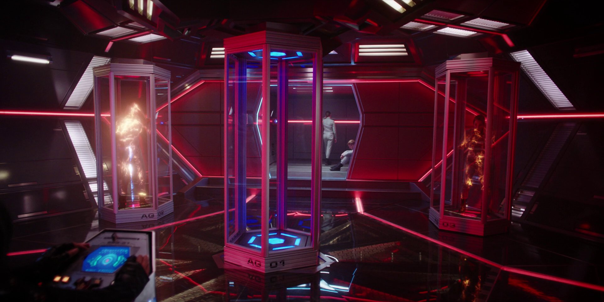 extant_StarTrekDiscovery_1x10-DespiteYourself_4457.jpg