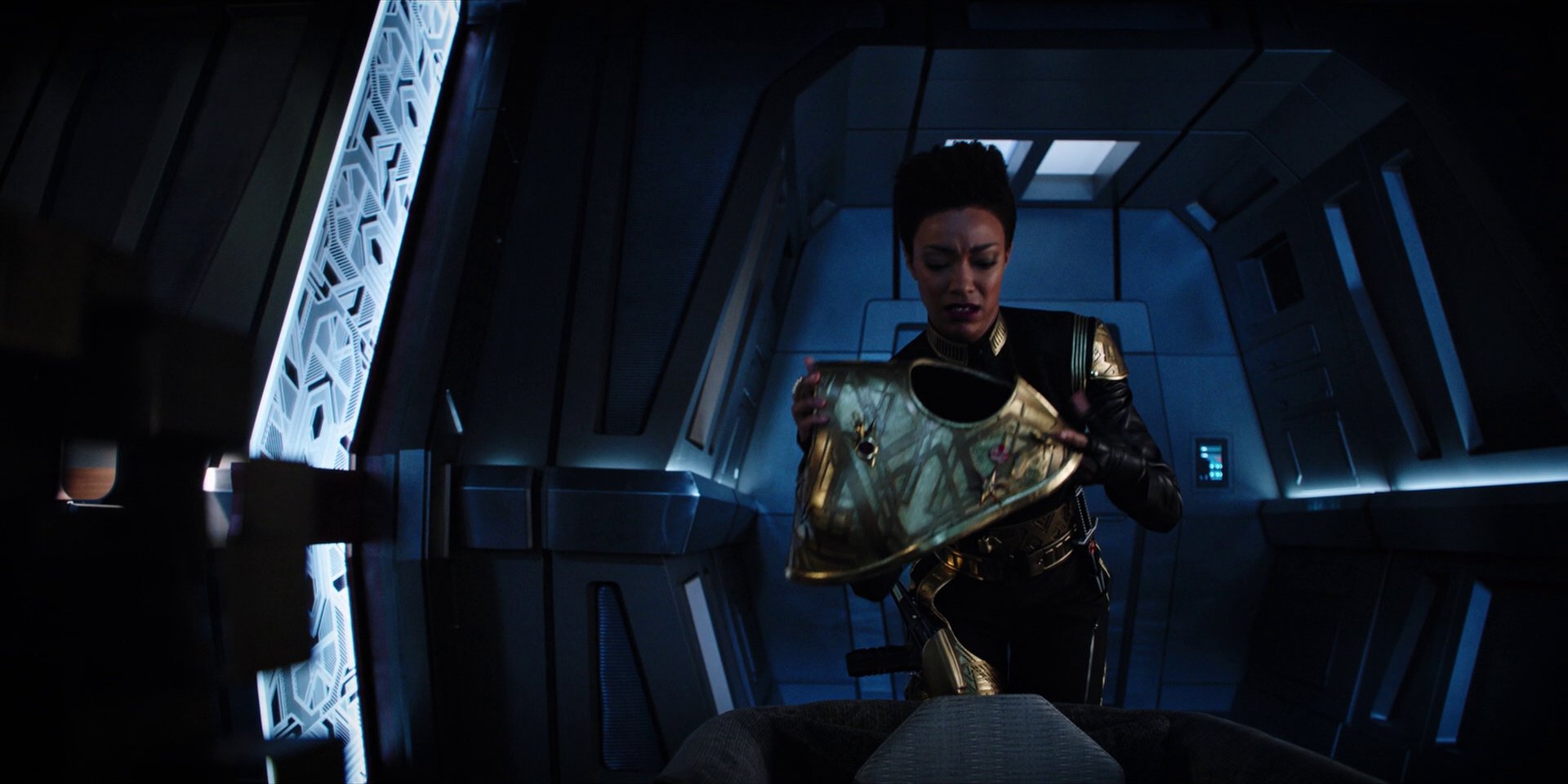 extant_StarTrekDiscovery_1x10-DespiteYourself_4878.jpg