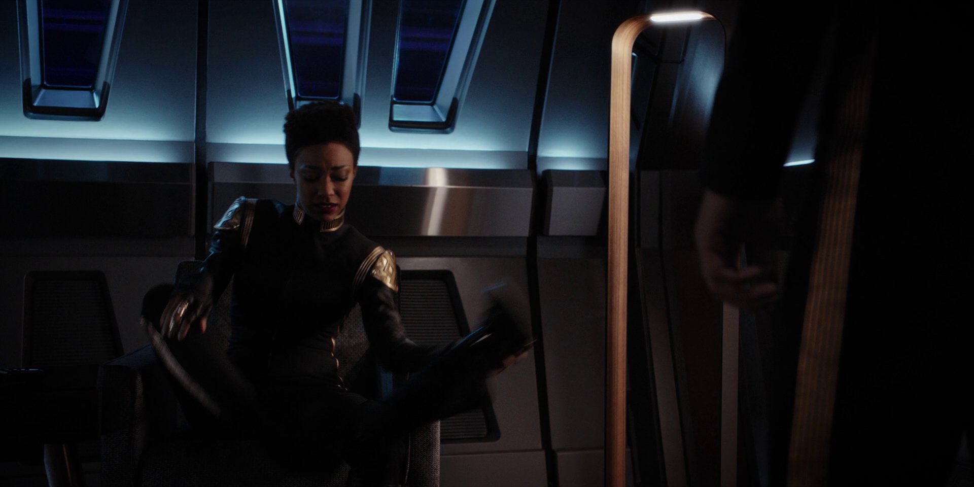 extant_StarTrekDiscovery_1x10-DespiteYourself_4935.jpg