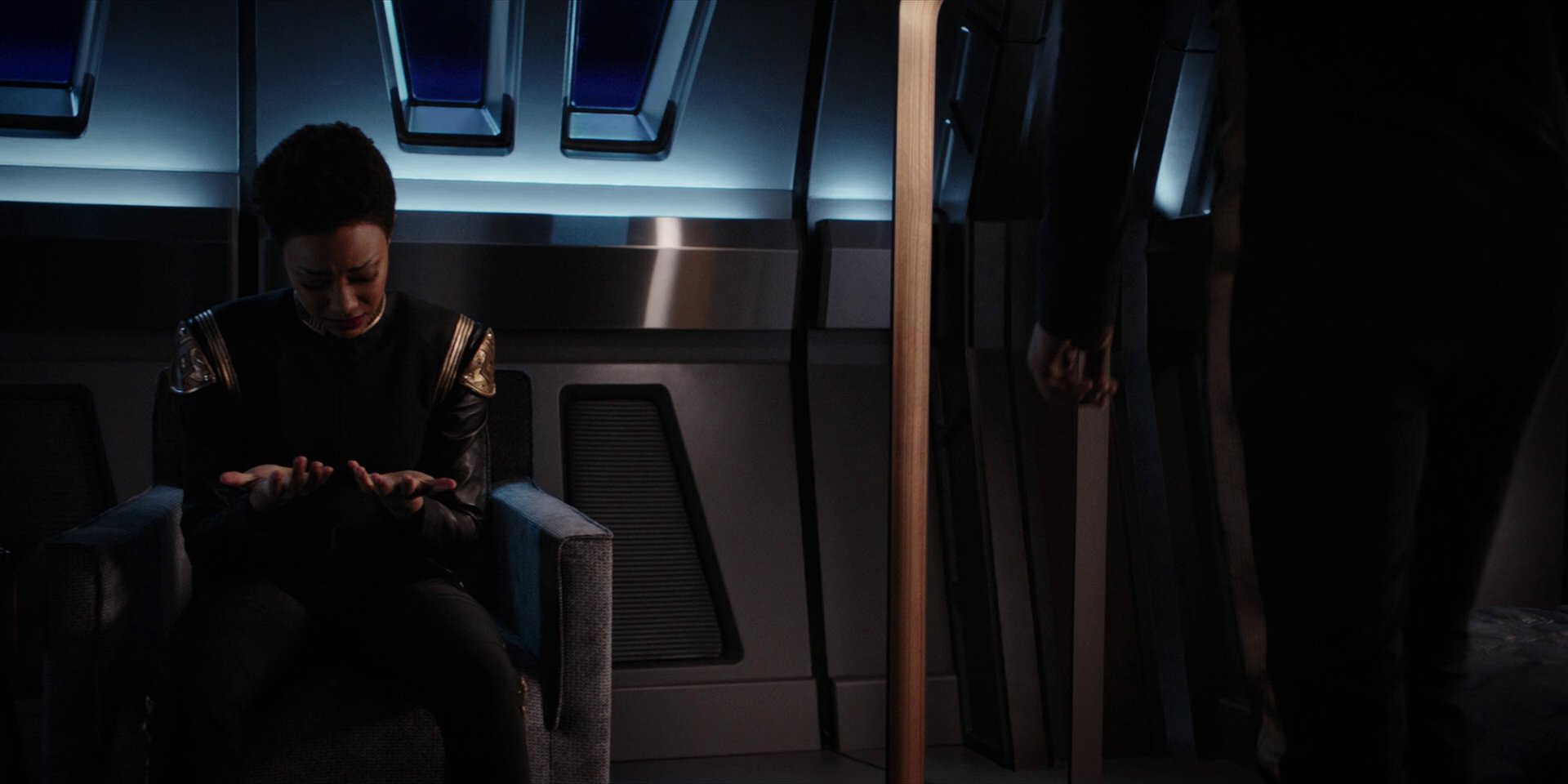 extant_StarTrekDiscovery_1x10-DespiteYourself_4966.jpg