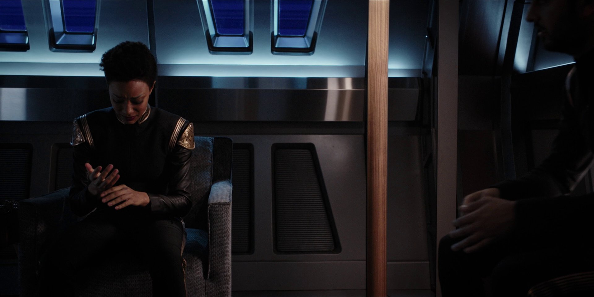 extant_StarTrekDiscovery_1x10-DespiteYourself_4971.jpg