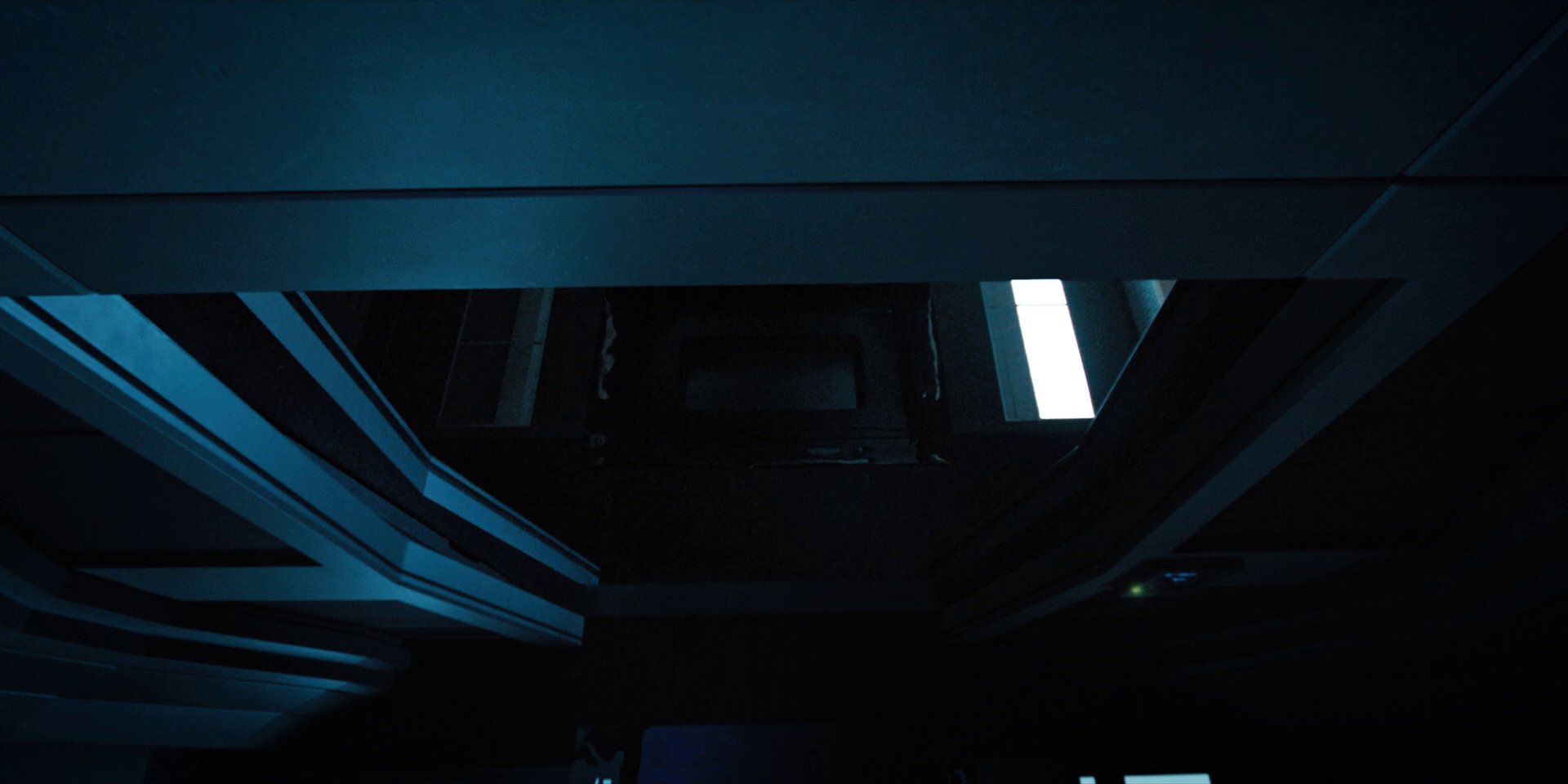 extant_StarTrekDiscovery_1x11-TheWolfInside_0157.jpg