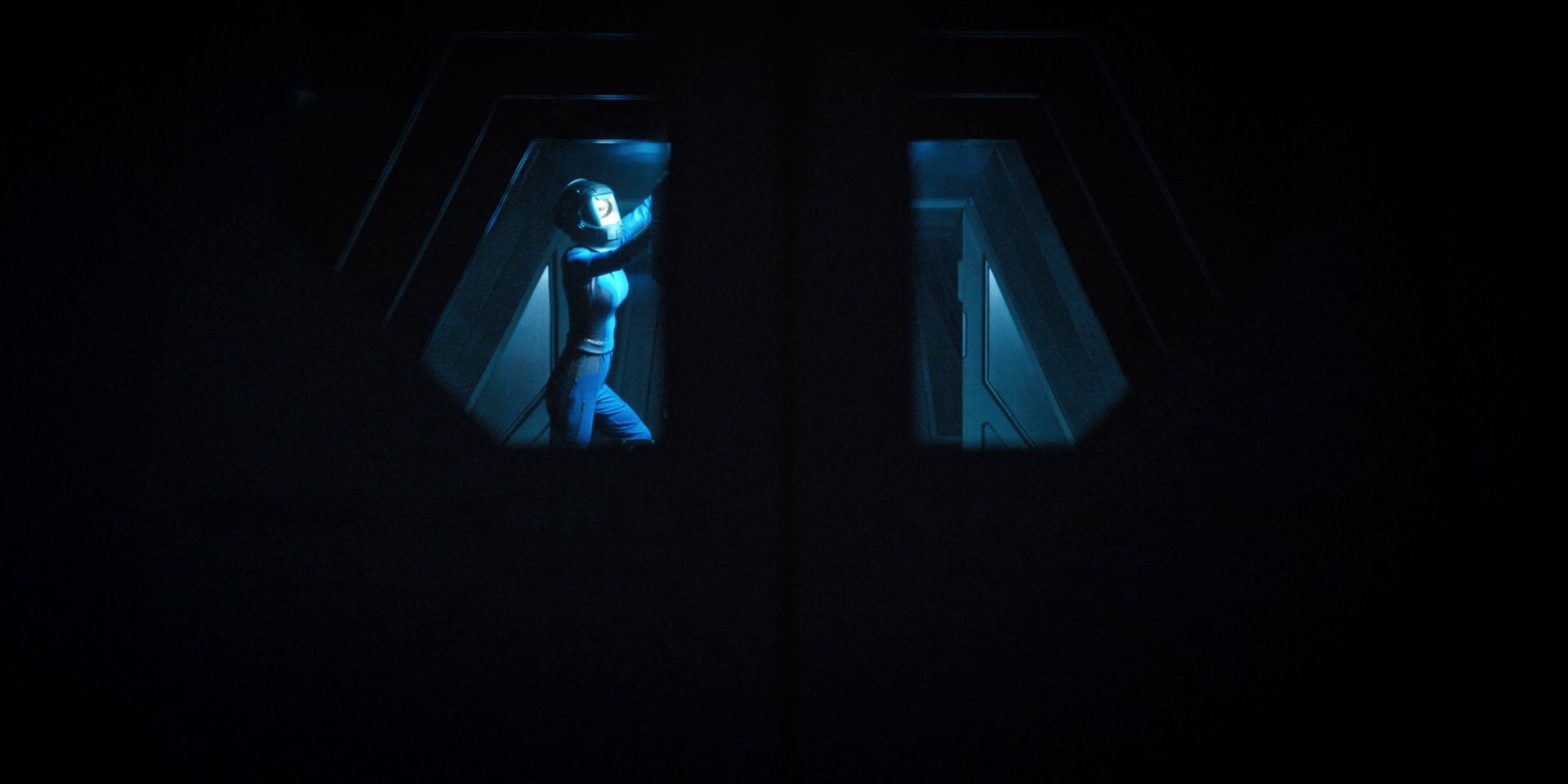 extant_StarTrekDiscovery_1x11-TheWolfInside_0195.jpg