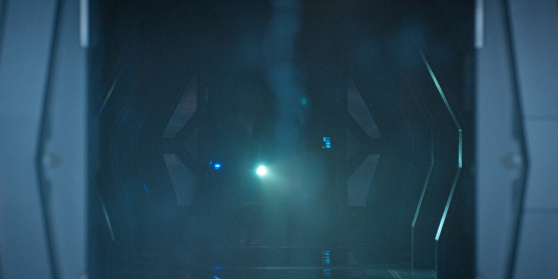 extant_StarTrekDiscovery_1x11-TheWolfInside_0232.jpg