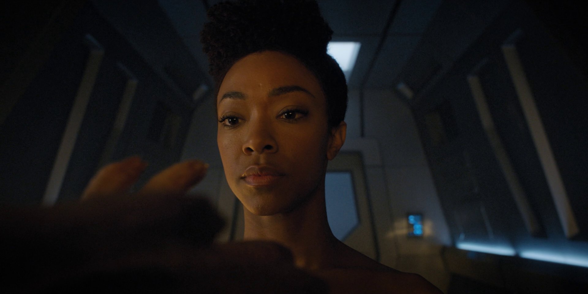 extant_StarTrekDiscovery_1x11-TheWolfInside_0461.jpg
