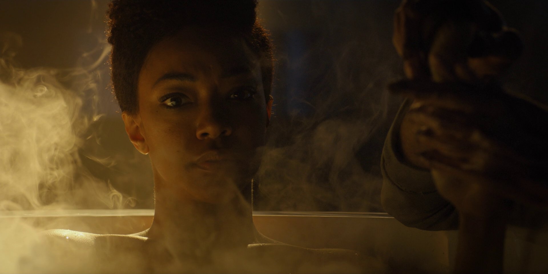 extant_StarTrekDiscovery_1x11-TheWolfInside_0491.jpg